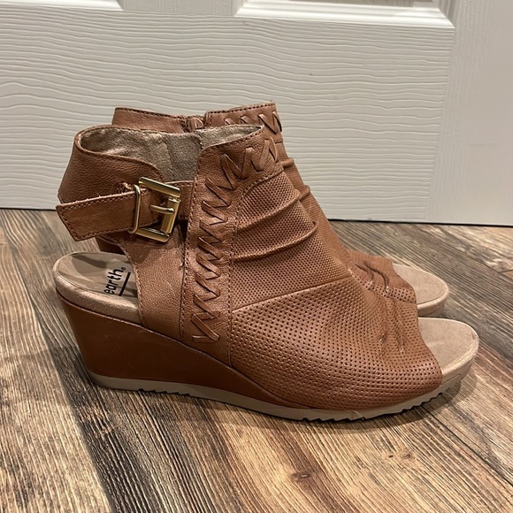 earth attalea bonaire